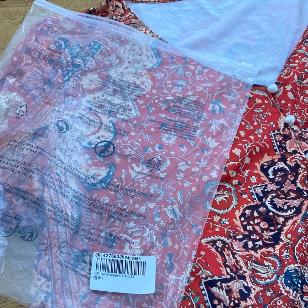 Red Floral Button-Up Top - Picture 7 of 7